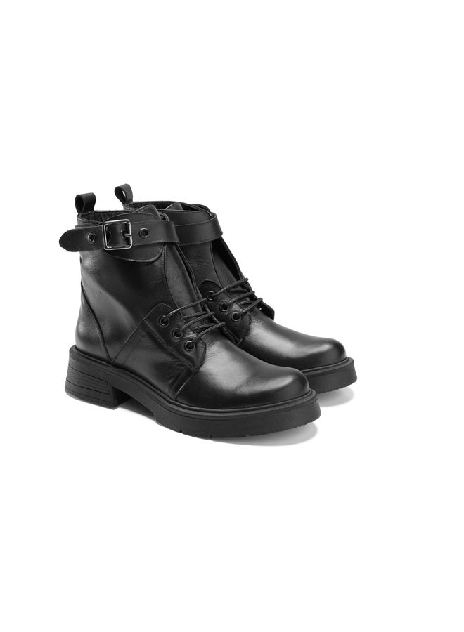 Crest Timeless Black Boots
