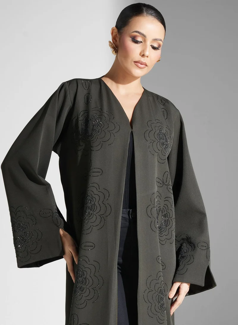 hayas closet Embellished Flared Sleeve Abaya