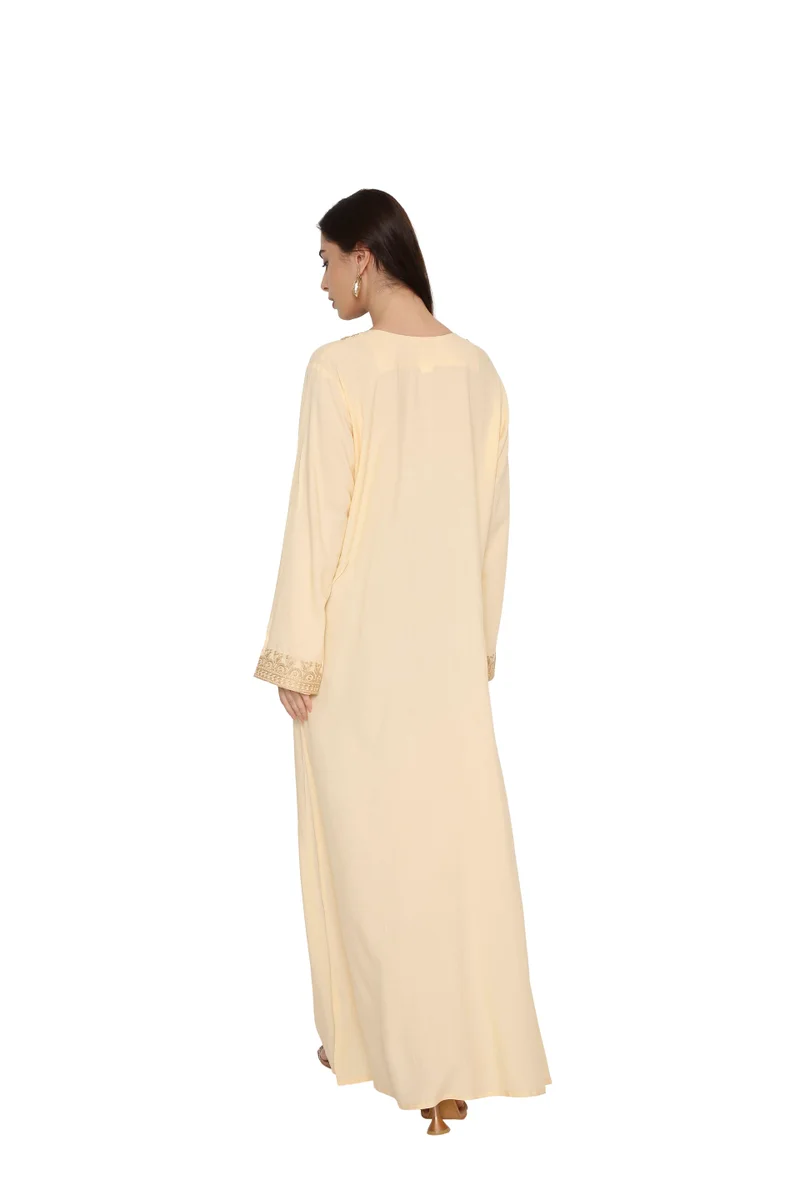 هانا آند سارا جلابية عربية أنيقة باللون البيج مع تطريز ذهبي على الرقبة والأكمام