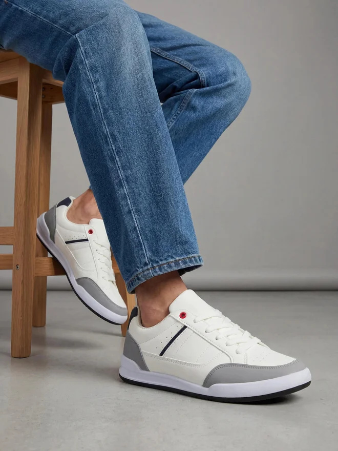 Styli Off White Men Off White Contrast Detail Sneakers for Men | Best Price UAE