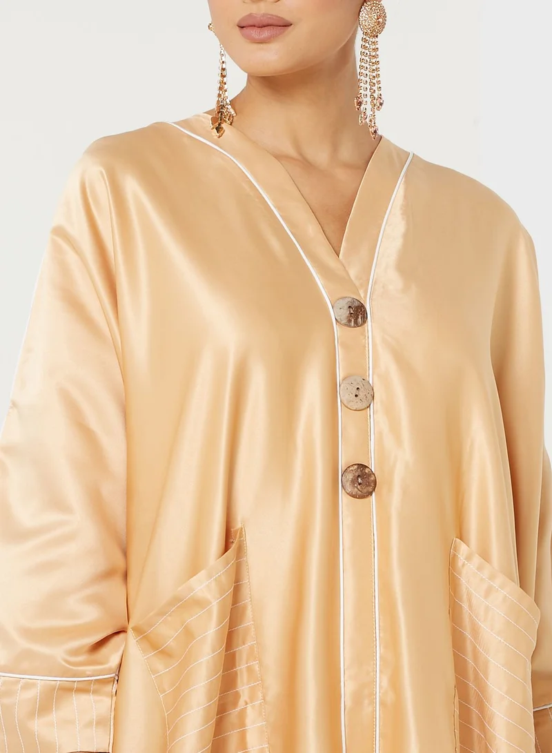 Khizana Contrast Piping Trim Detail Bisht Abaya With Sheila