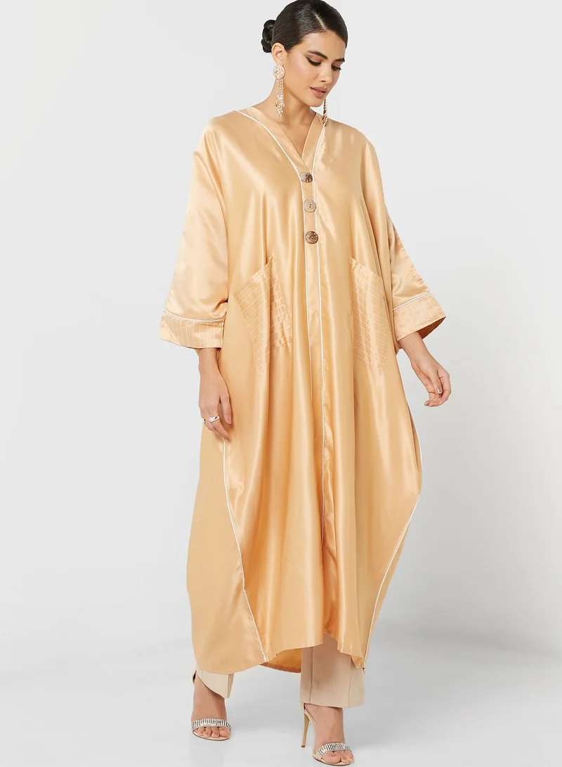 Khizana Contrast Piping Trim Detail Bisht Abaya With Sheila