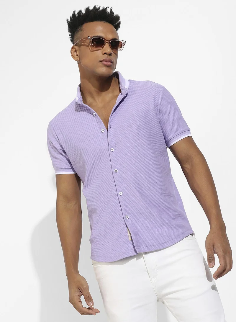 كامبوس سوترا قميص رجالي محبوك بالعسل والخزامى بياقة ممتدة وأكمام قصيرة