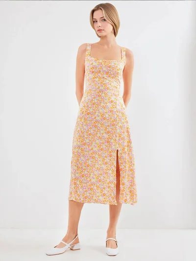 بيغ دارت فستان ميدي بقصة ضيقة وياقة مربعة وفتحة