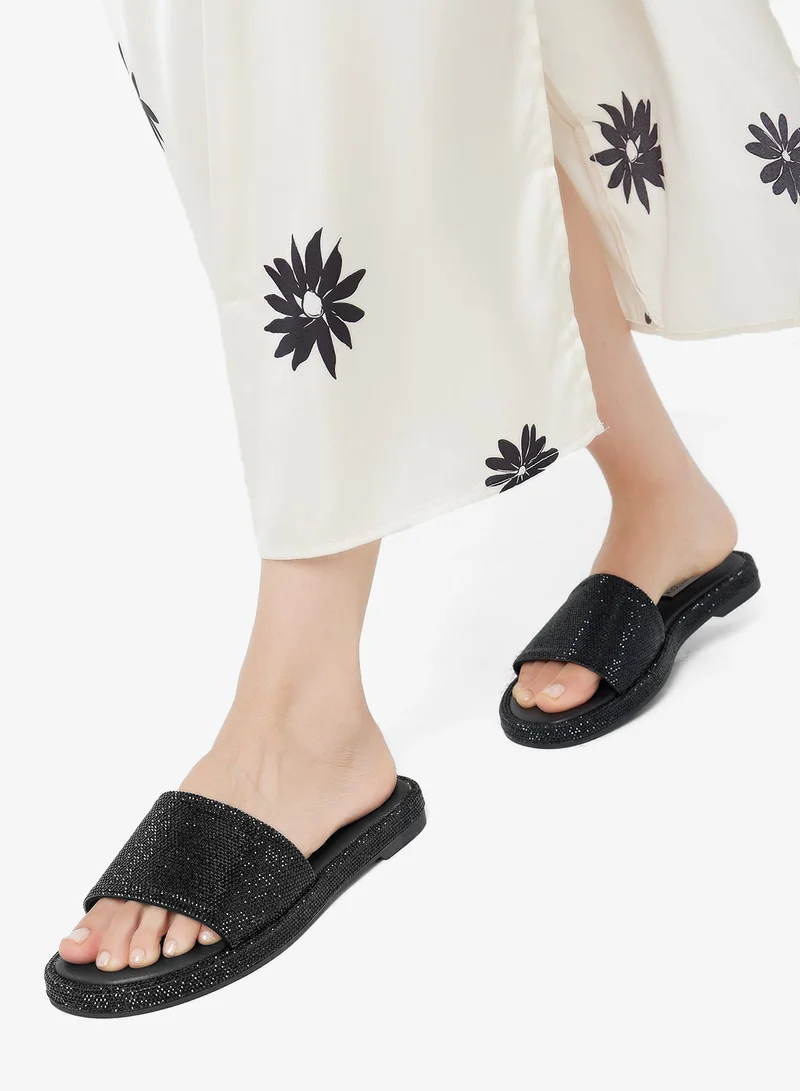 ستيف مادن صنادل آدي مسطحة بحزام واحد