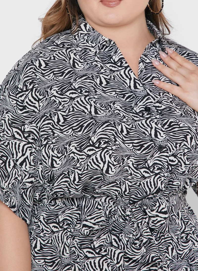 I Saw It First Curve Ruffle Hem Printed Button Detail Dress
