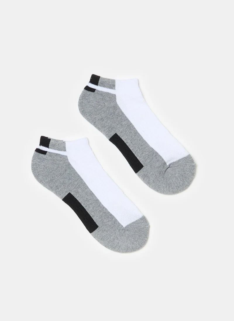 او في اس Three-Pair Pack Stretch Fitness Shoe Liners