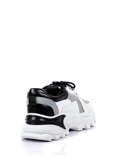 DejaVu Women's contrasting heel tab sneakers  - Image 3