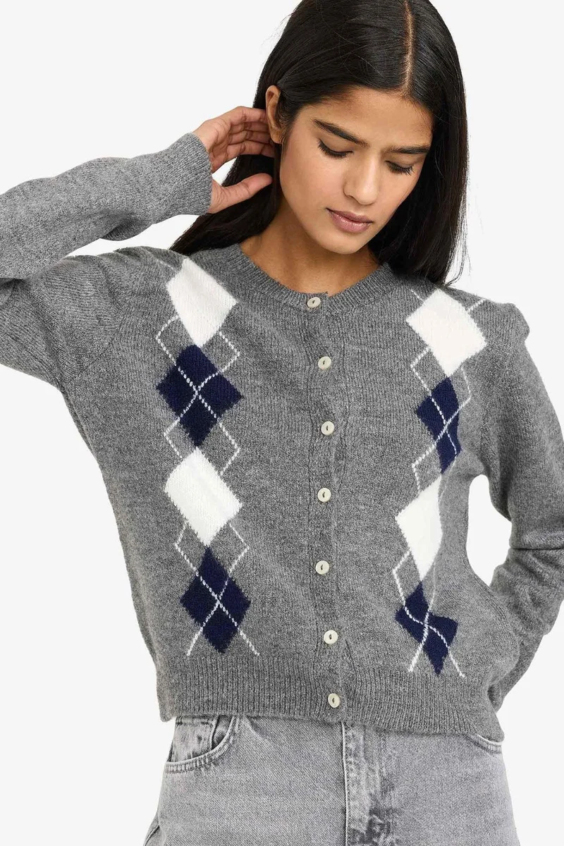 ديفاكتو Regular Fit Crew Neck Cardigan
