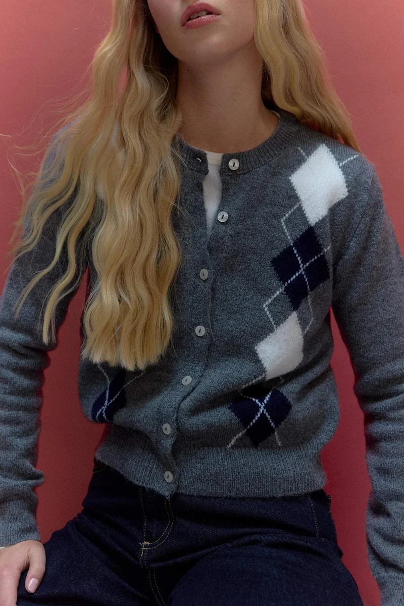 ديفاكتو Regular Fit Crew Neck Cardigan