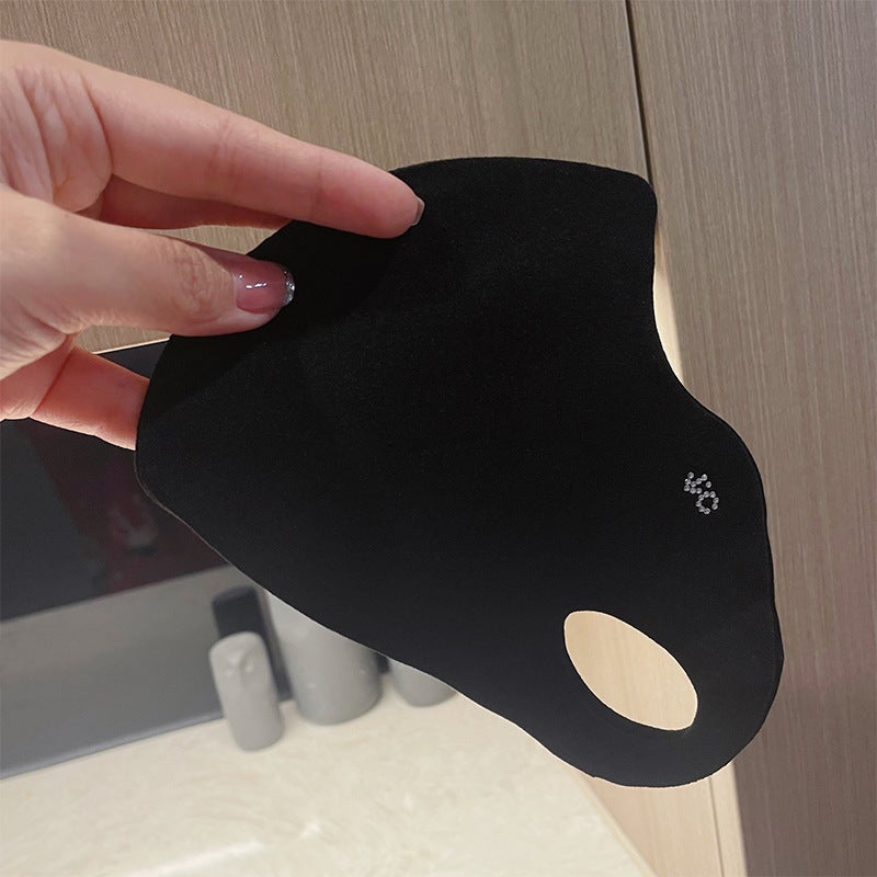 Generic Hydrating Hyaluronic Face Mask for Autumn-Winter Warmth Black