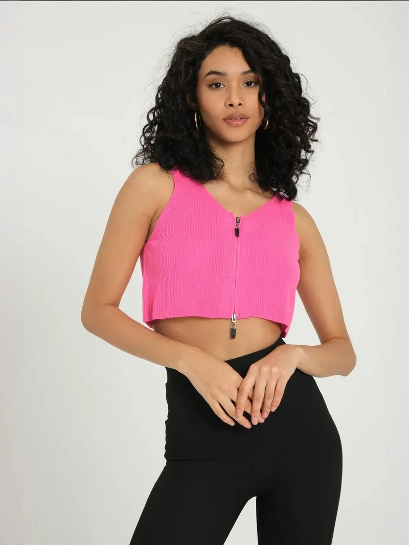 هيكاب بلوزة قصيرة محبوكة بياقة على شكل حرف  وسحاب