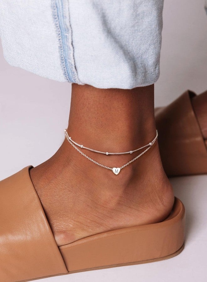 ChicSilver أساور كاحل شيك سيلفر للنساء أساور كاحل فضية مزينة بالخرز للنساء أساور كاحل بطبقات على شكل قلب مع الأحرف الأولى - Image 4