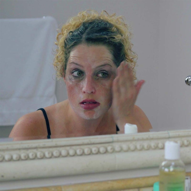 Vera Botanics Natural Cleansing Oil And Makeup Remover by Vera Botanics. Only 4 Ingredients. Gentle Daily Oil Cleanser For A Deep Face Wash. Remove Any Makeup. For All Skin Types. Eliminate Clogged Pores Blackheads - Image 4