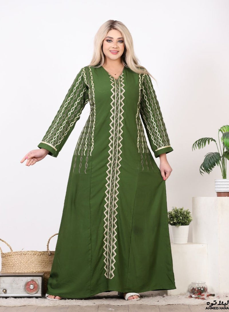 إم & أوه جلابية قطن مميزة وجذابة وهادية تتميز بتطريز بسيط بخيوط ناعمة  - Image 4