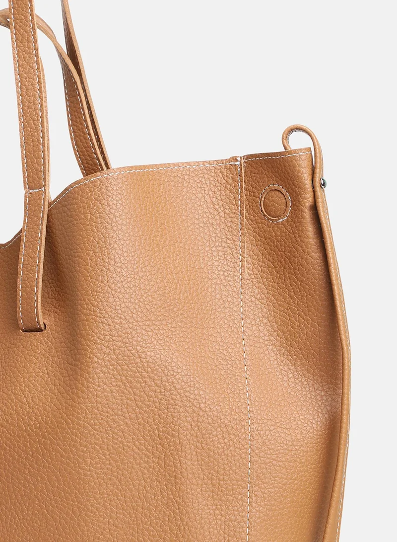 Haute Sauce Solid Zip Lock Regular Vegan Leather Hand Bag For Women