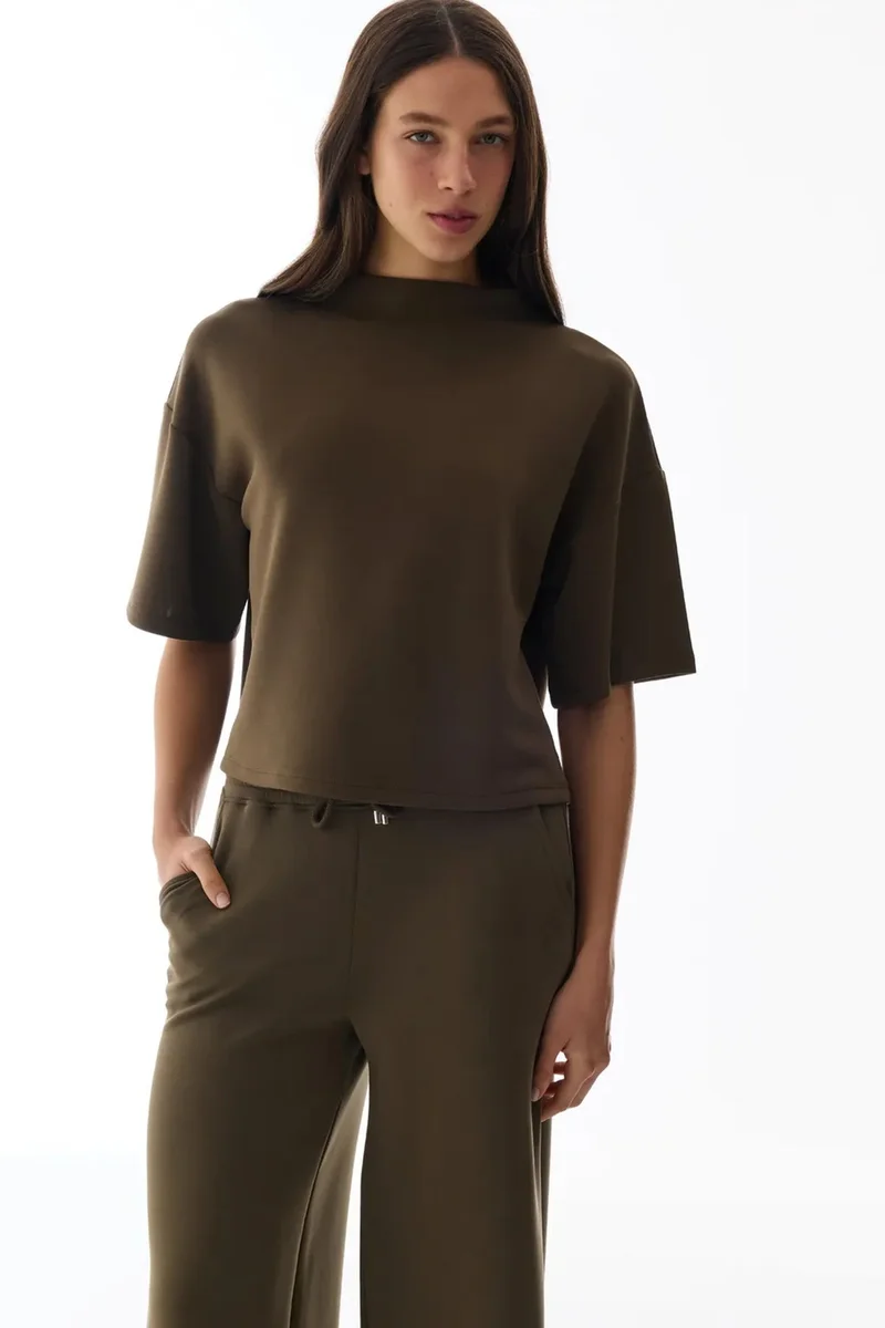 بنتي PENTI Crew Neck Crop Modal Top
