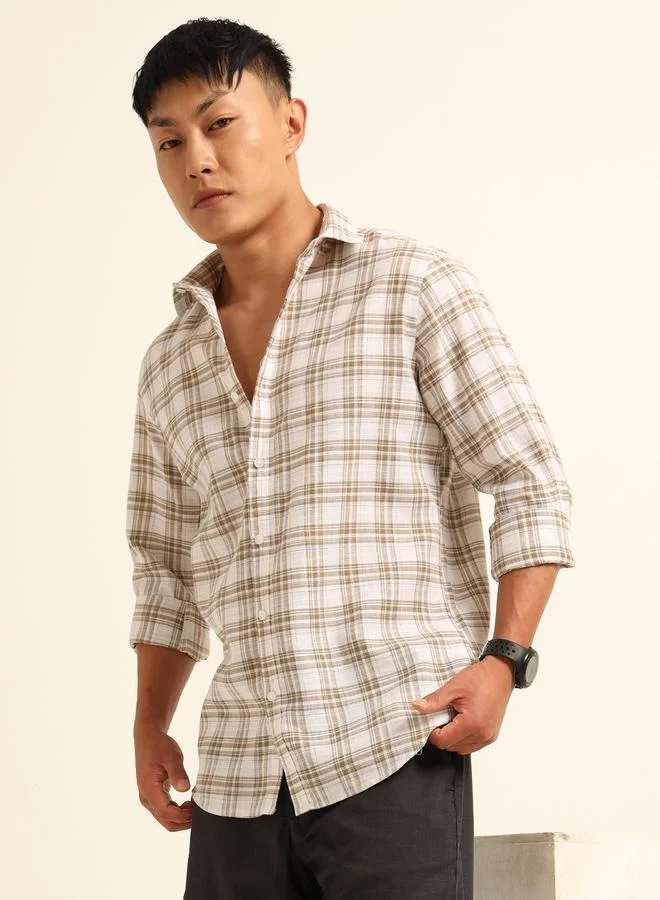 بوشيرت قميص مطبع بنمط مربعات مع ياقة سبريد