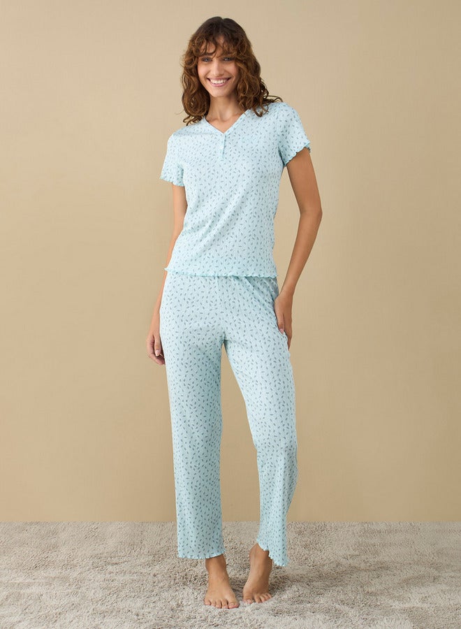 سبلاش فيڤ طقم بيجامة وتيشيرت بياقة على شكل حرف  بطبعات شاملة - Image 1