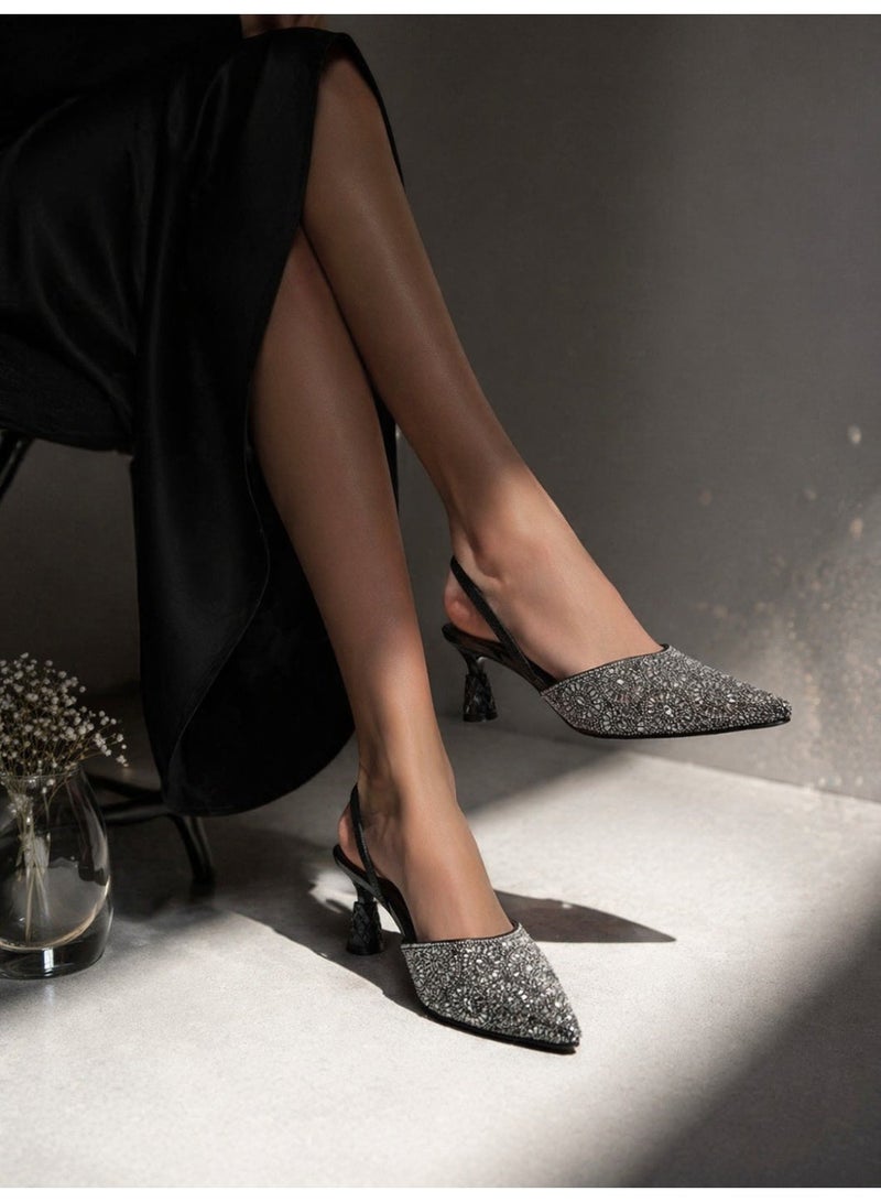 لايف ستيلاش  أحذية كعب مطرزة أنيقة F-620 - أسود - Image 1