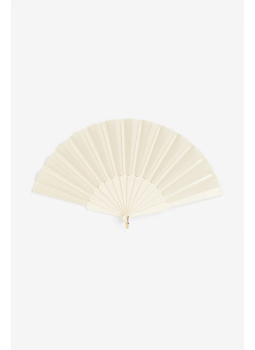 H&M Fan
