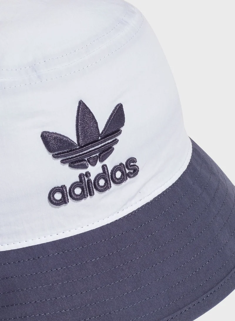 adidas Originals Adicolor Bucket Hat