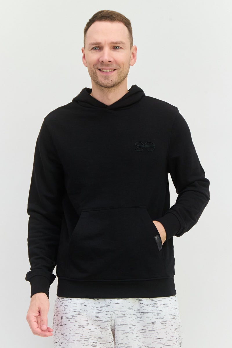 CROSSHATCH سويت شيرت رجالي بغطاء رأس وشعار مطرز بأكمام طويلة، أسود - Image 1