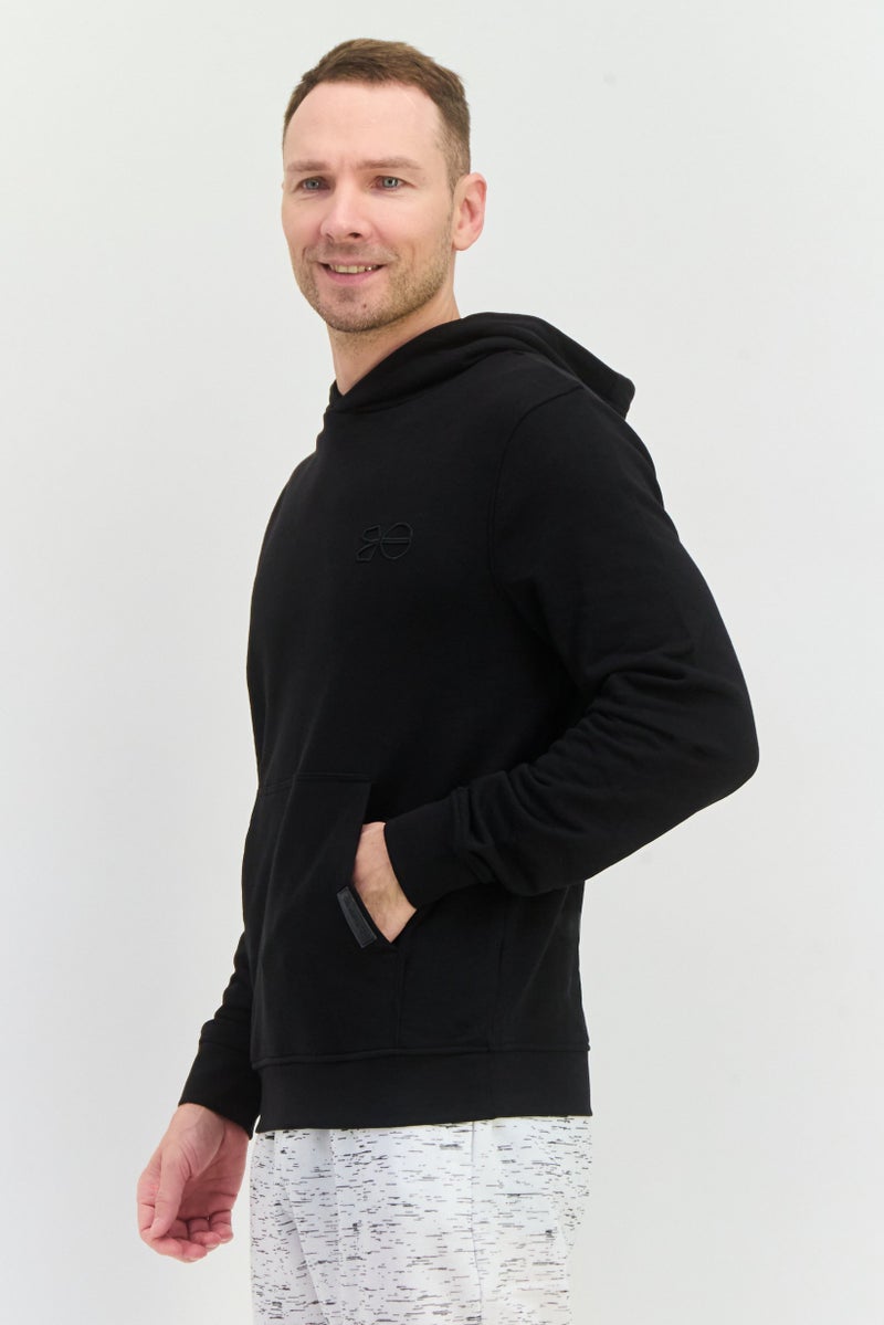 CROSSHATCH سويت شيرت رجالي بغطاء رأس وشعار مطرز بأكمام طويلة، أسود - Image 4