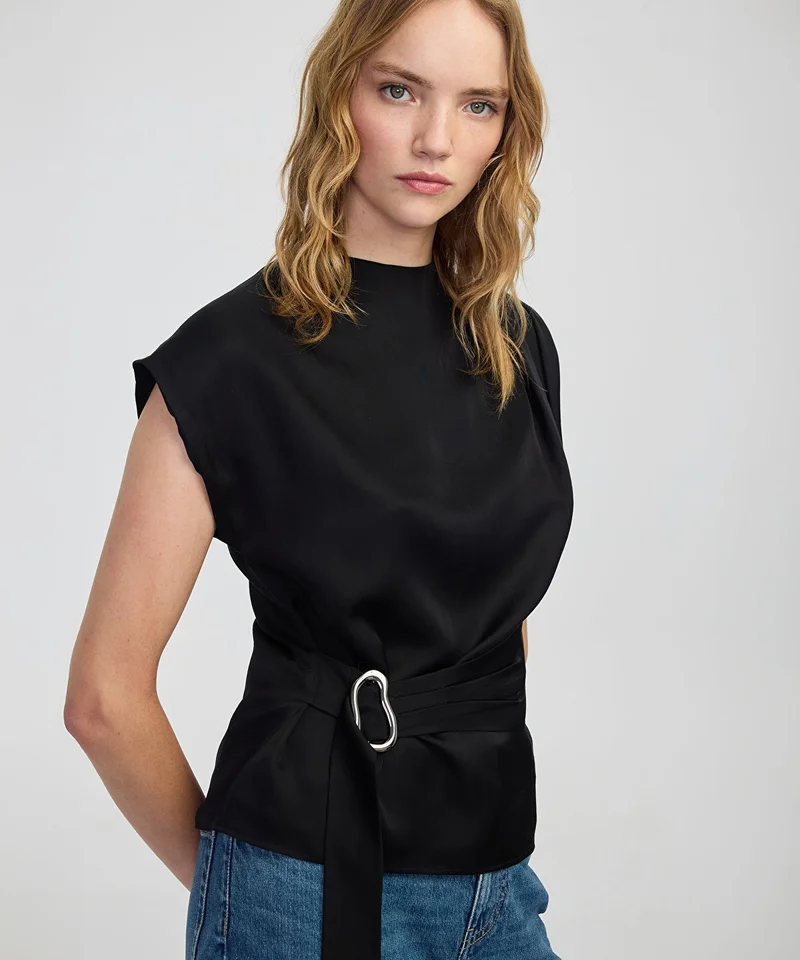 ابيكول Satin-Effect Belted Blouse
