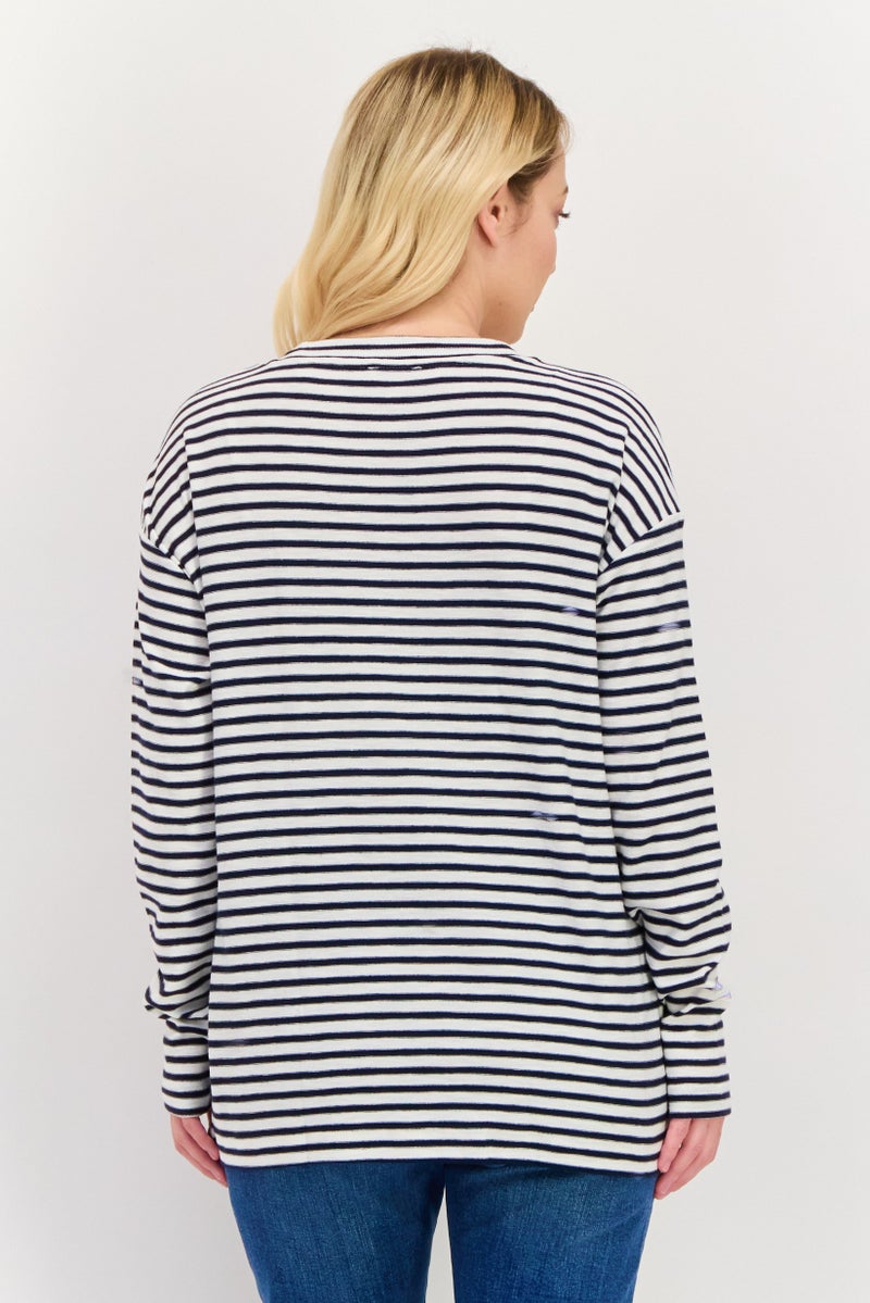 ESPRIT بلوزة نسائية بأكمام طويلة وياقة دائرية بتصميم مخطط، بيضاء - Image 2