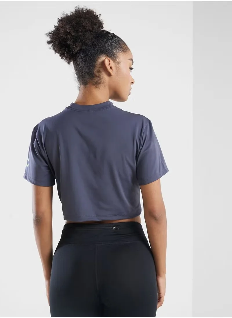 Nike Dri-Fit Graphics Crop T-Shirt