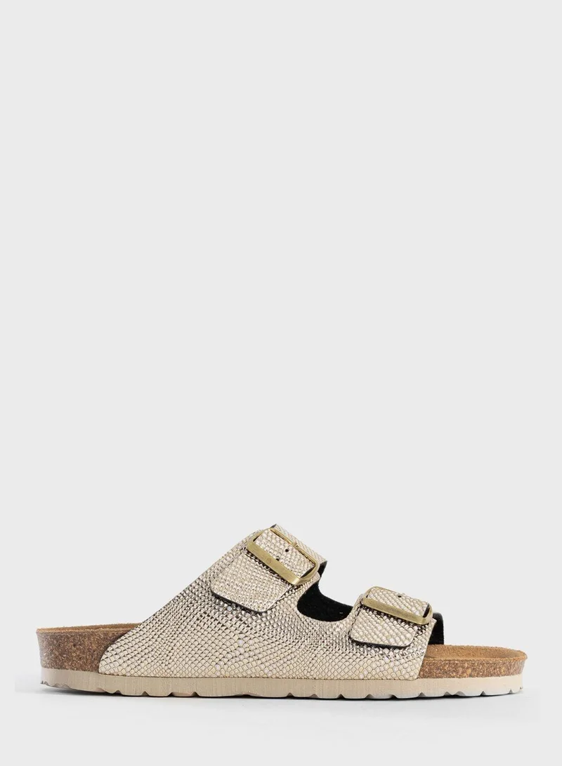 Atlas Flat Sandals
