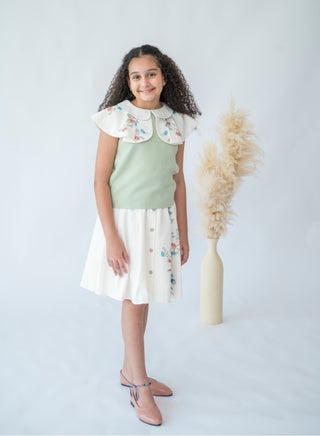 طقم تنورة مطرزة بزهرة النسيم - pzsku/Z35CB94850A9DFB8BE3AAZ/45/_/1715791076/b49e1c41-82f9-4149-99c5-488ffc4bc5a0