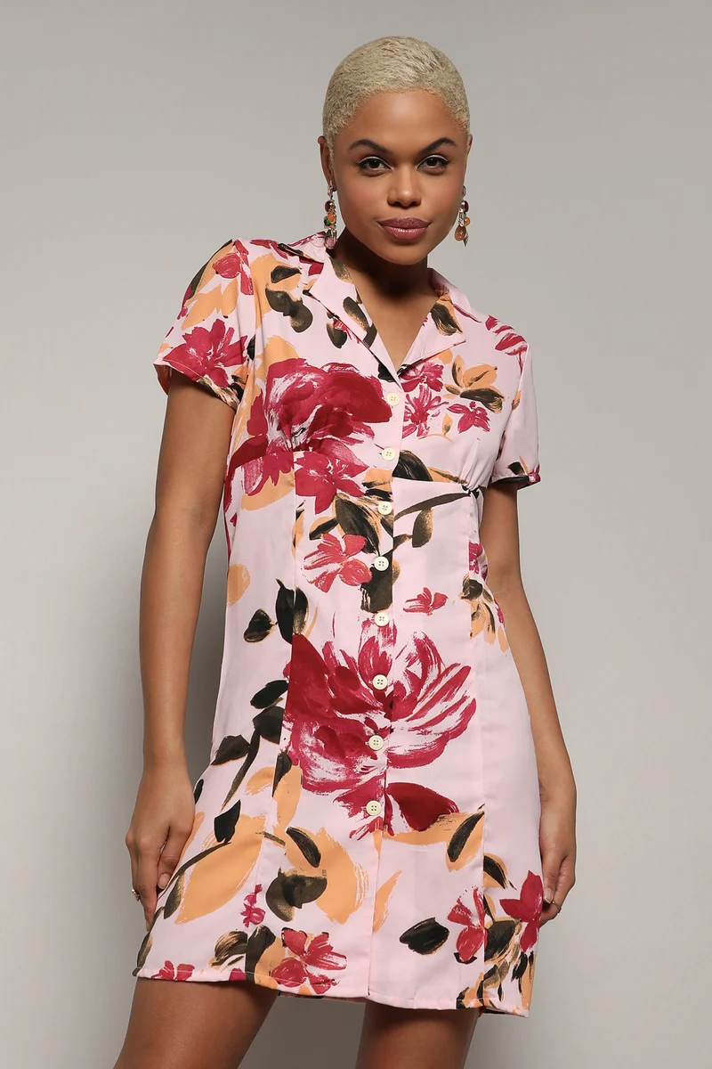 كامبوس سوترا فستان بأزرار وطبعة زهور