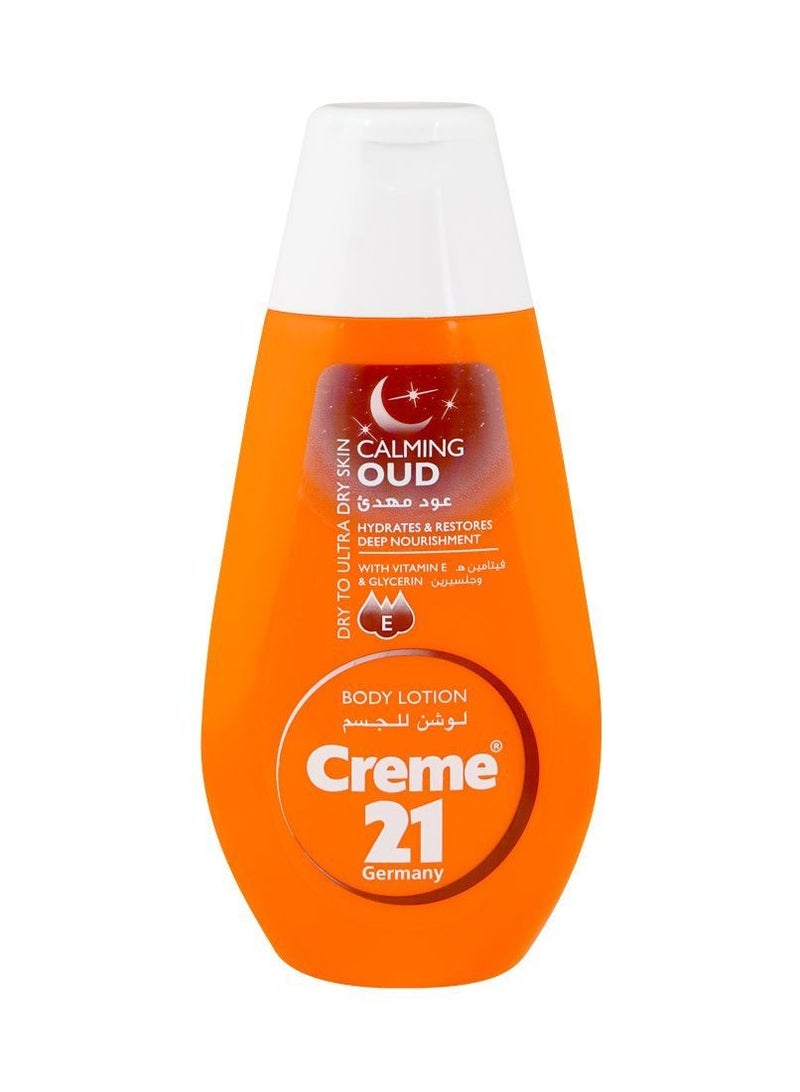كريم21 كريم 21 لوشن الجسم المهدئ برائحة العود يرطب ويعيد التغذية العميقة للبشرة الجافة إلى شديدة الجفاف 250 مل - Image 1