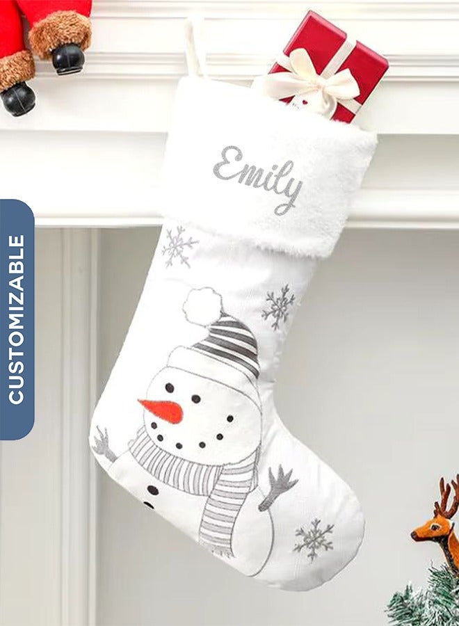 شير ذا لوف  جورب أبيض مخصص لعيد الميلاد مع سطح علوي منفوش - مثالي للحلوى والهدايا الصغيرة والزينة الاحتفالية - Image 1