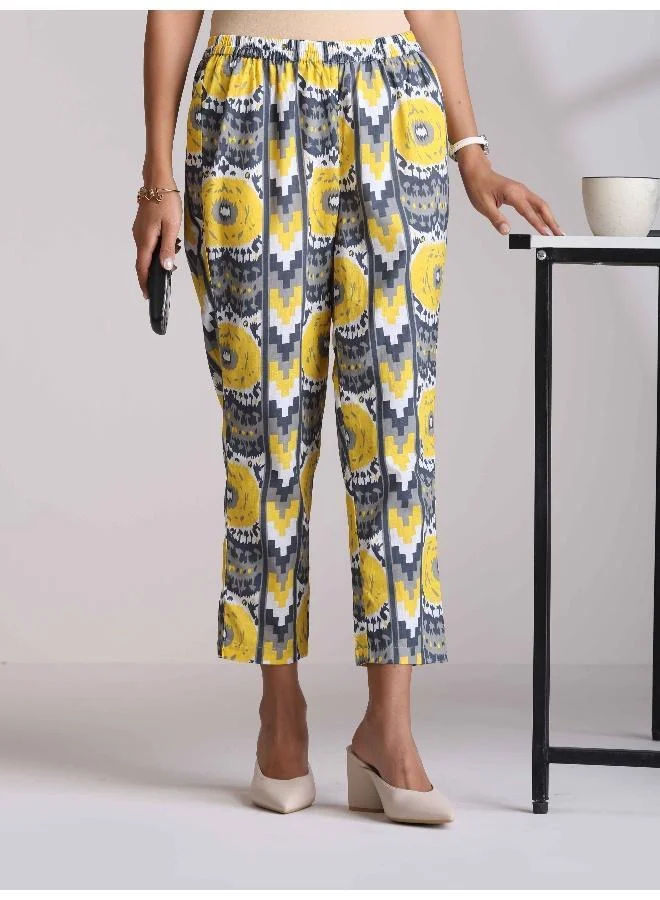 ترو برونز trueBrowns Yellow Cotton Ikat Sleeveless Kurta Pant Set