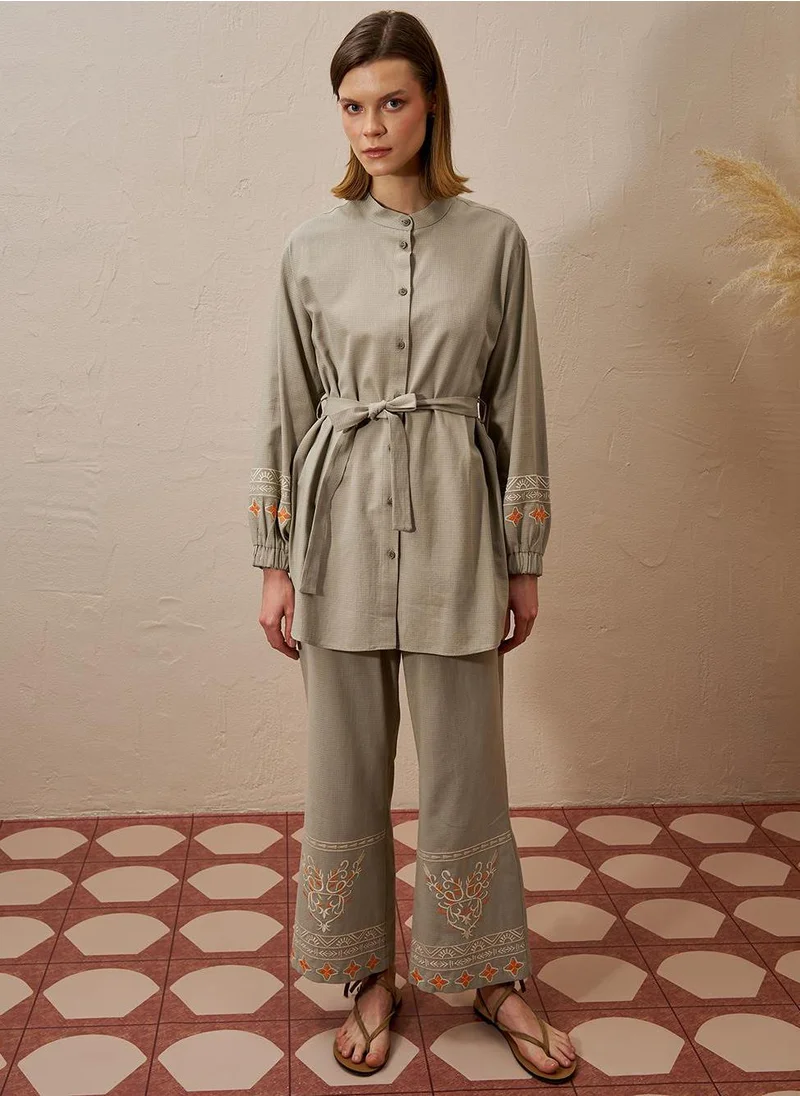Kayra Embroidered Linen Double Suit Mold Green
