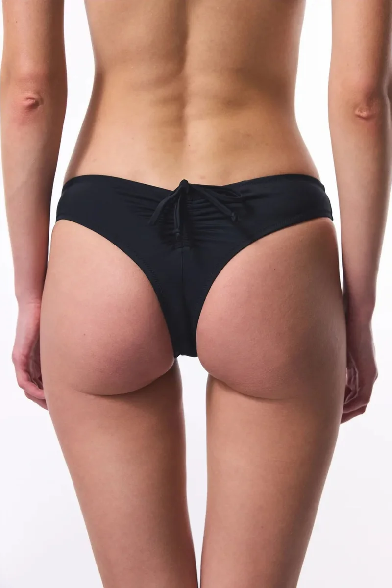 بنتي PENTI Low Rise Cheeky Bikini Bottom