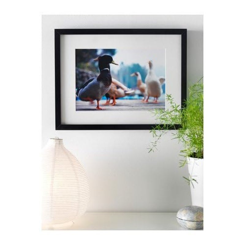 إطار، أسود، 30x40 سم، يناسب الصور بحجم A4 إذا تم استخدامه مع الحامل. يعمل التركيب على تحسين الصورة ويجعل التأطير سهلاً. - Image 2
