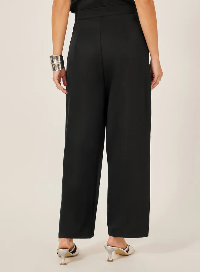 Styli Styli Embroidered Mid Rise Tapered Trouser