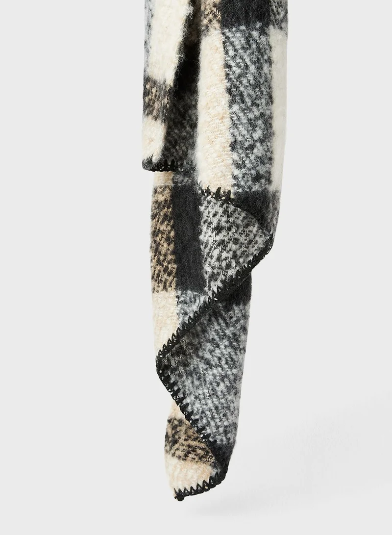 ONLY Plaid Print Scarf