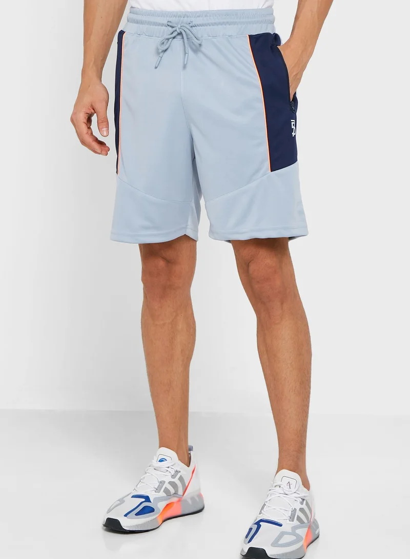 Seventy Five Zip Pocket Detailed Shorts