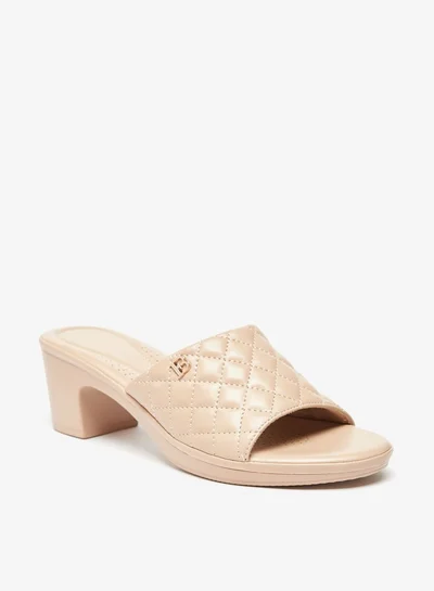 فلورا بيلا من شو إكسبرس Womens Quilted Block Heels Slip-On Sandals
