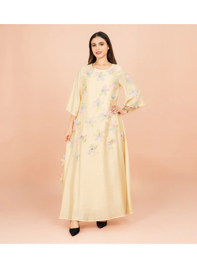 اكسا جلابية عصرية من الكريستال الصلب مزينة بزهور ثلاثية الأبعاد