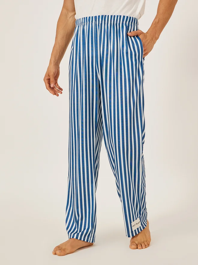 Styli Styli Minimal Printed T-Shirt and Striped Badge Detail Pyjama Set