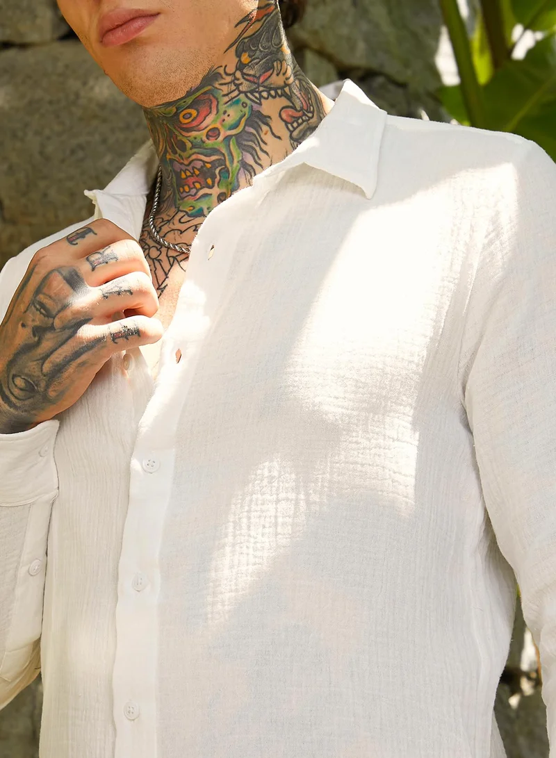 Campus Sutra Men's Daisy White Breezy-Weave Shirt