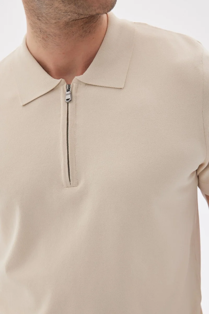اوديلون Limited Men's Plain Zipper Polo Collar Rayon Knitwear T-Shirt Beige