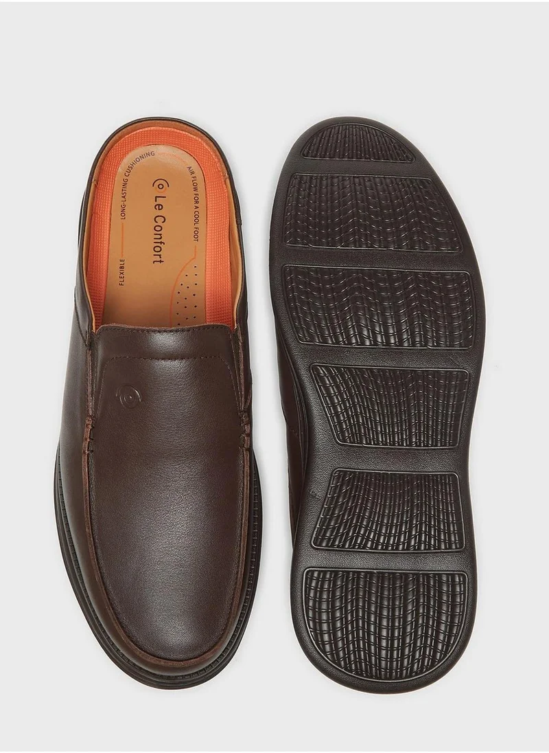 لو كونفورت Casual Comfort Slip Ons