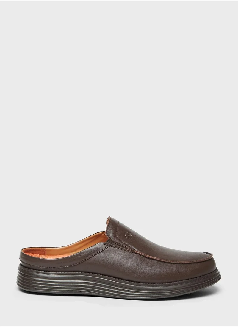 لو كونفورت Casual Comfort Slip Ons